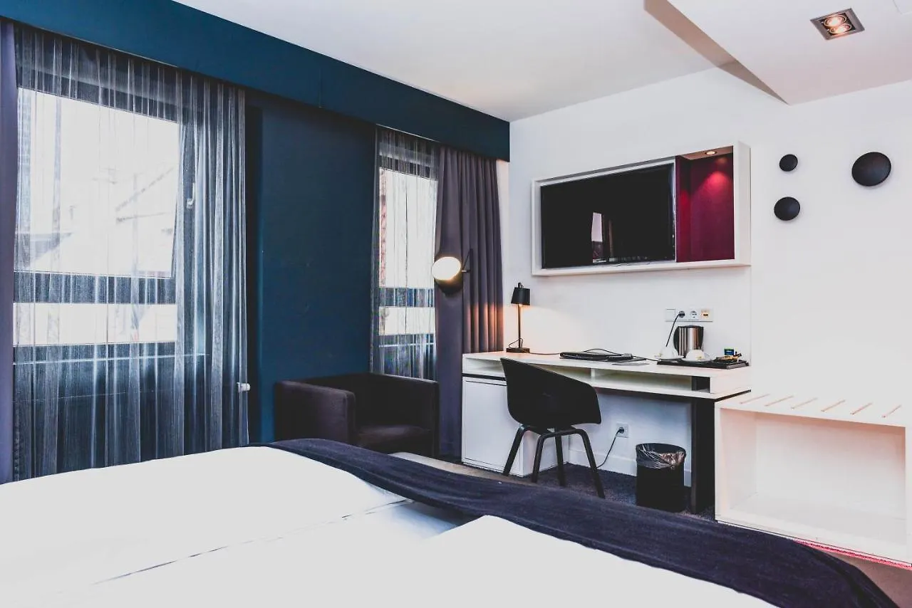 Bliss Hotel